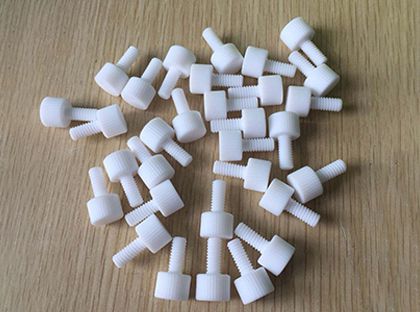 ЦНЦ обрада пластичних делова