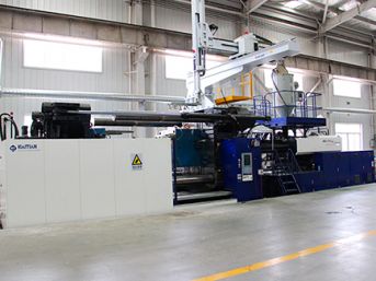 Машина за бризгање пластике