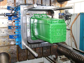 Машина за бризгање пластике