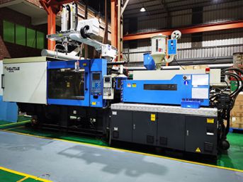 2К машина за бризгање пластике