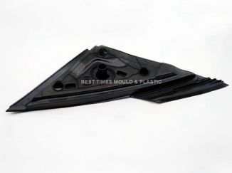 Automotive rubber sealing part